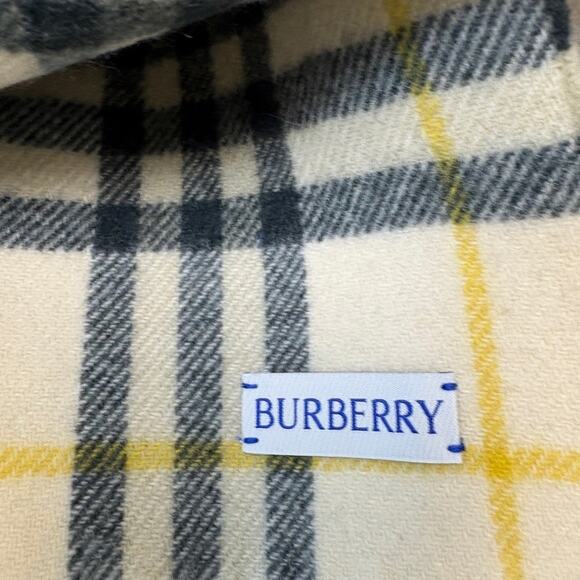 Burberry Yellow and Green Plaid cashmere scarf NWT - Picture 4 of 6